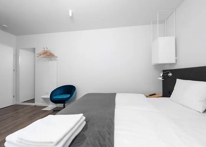 Dobra Truskawka Bed & Breakfast Wagrowiec