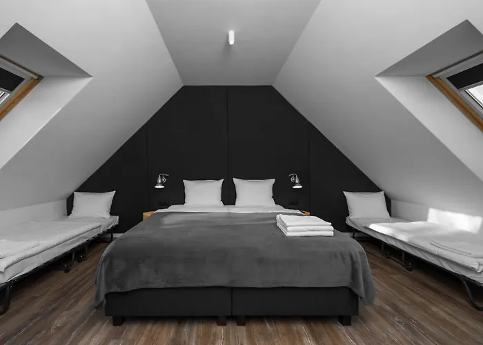 Dobra Truskawka Bed & Breakfast